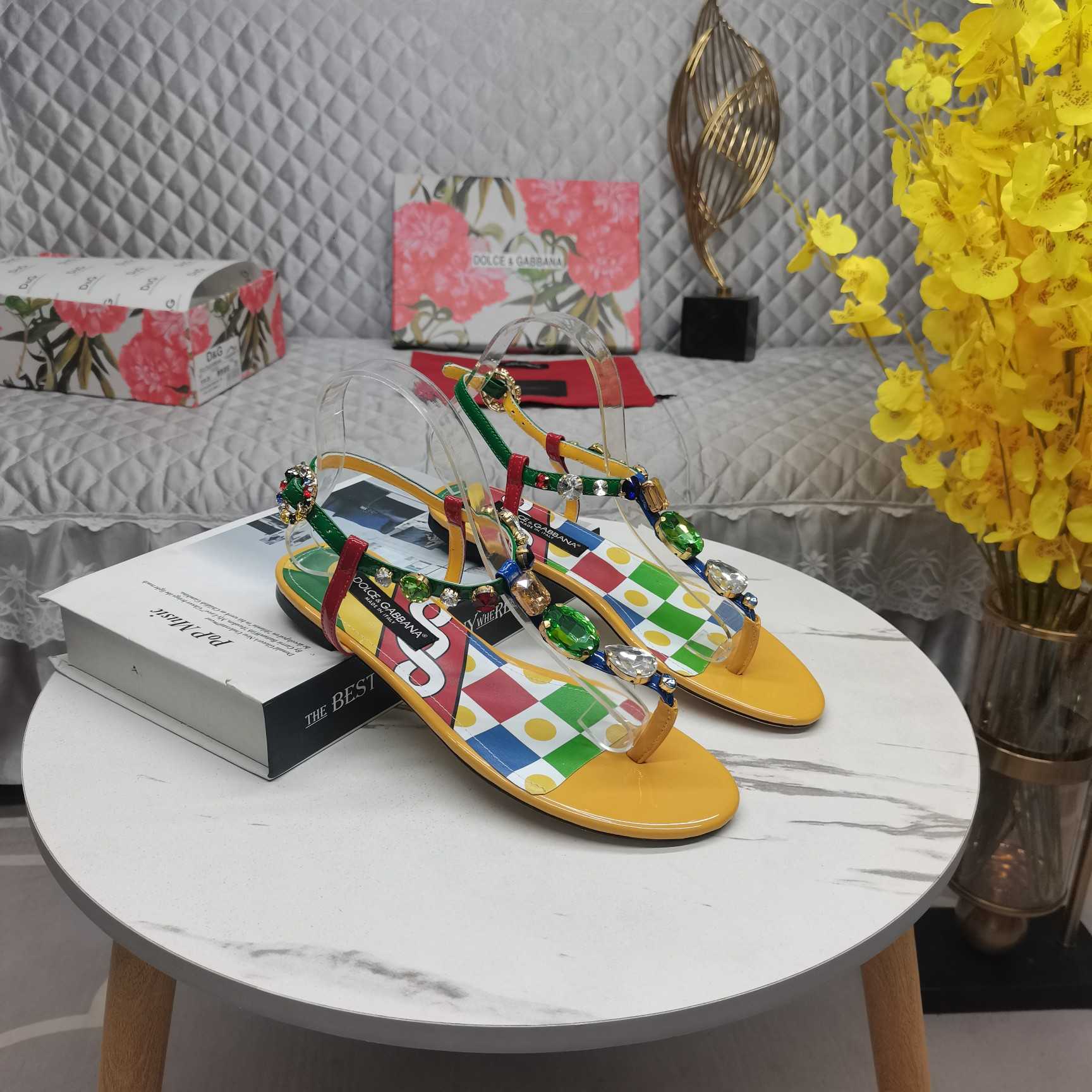Dolce & Gabbana Embellished Patent Leather Thong Sandals - PerfectKickZ