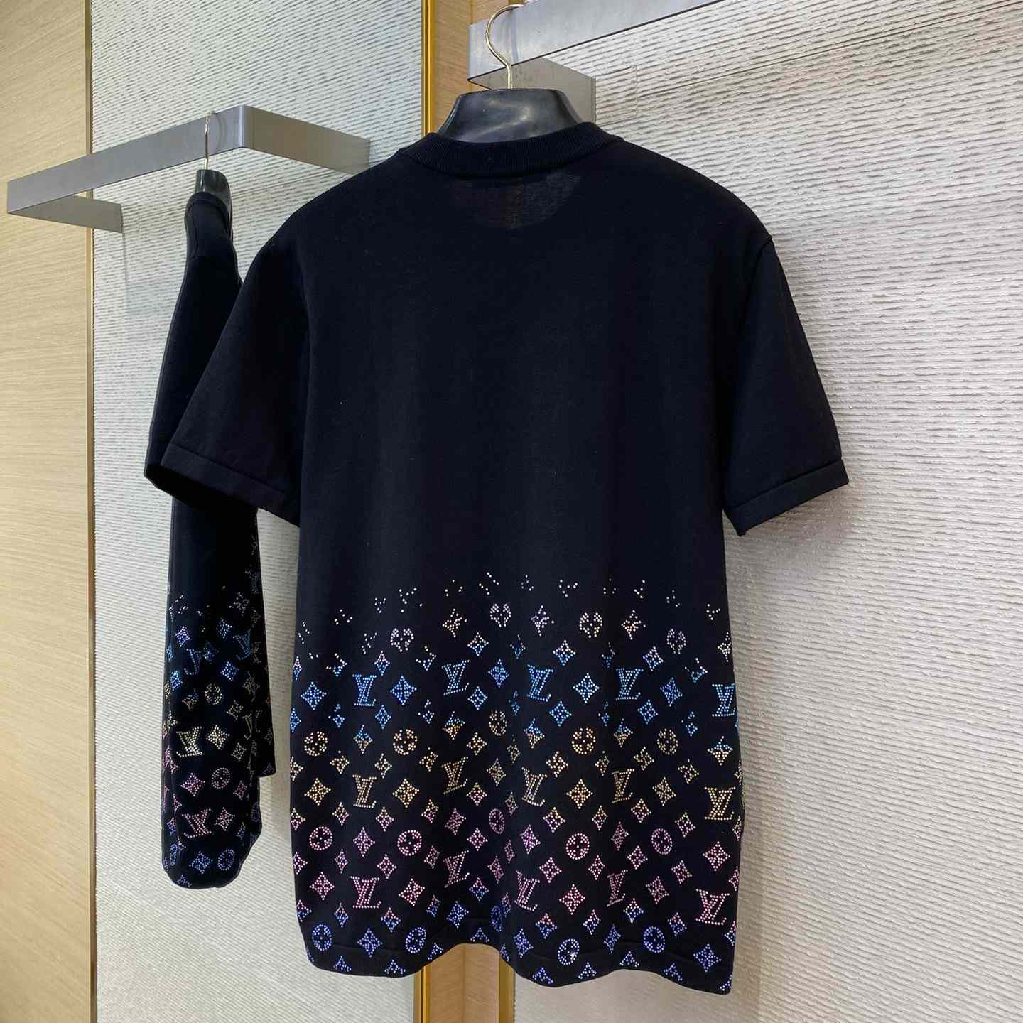 Louis Vuitton Monogram Gradient Embellished Short-Sleeved Crewneck  1AGTLL - PerfectKickZ