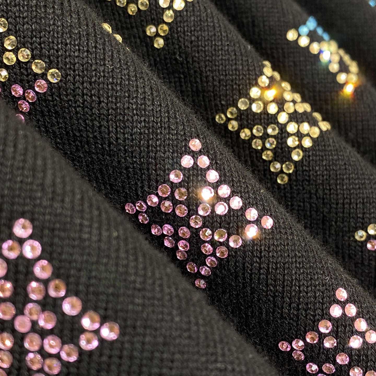 Louis Vuitton Monogram Gradient Embellished Short-Sleeved Crewneck  1AGTLL - PerfectKickZ