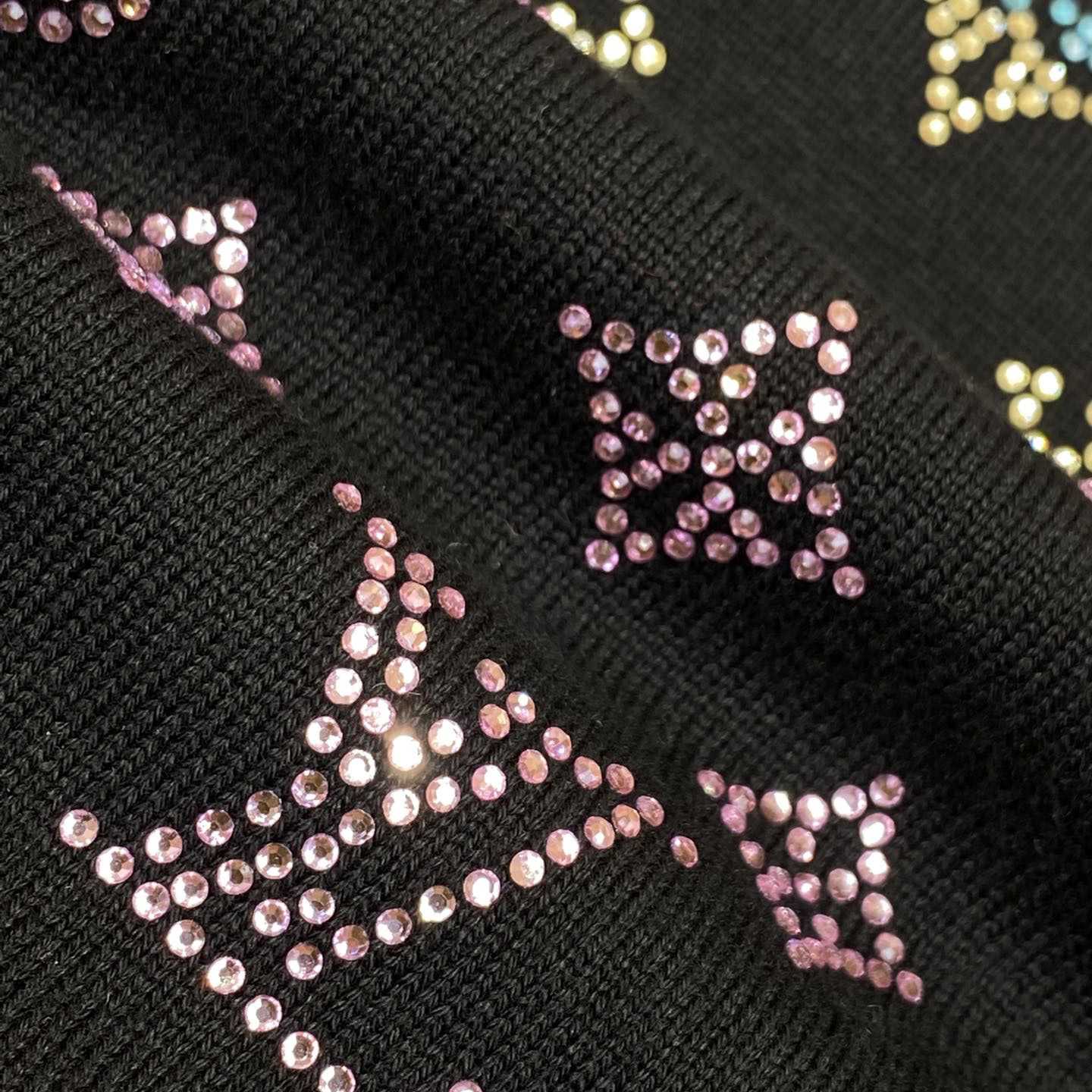 Louis Vuitton Monogram Gradient Embellished Short-Sleeved Crewneck  1AGTLL - PerfectKickZ