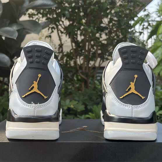 Jordan Air jordan 4 GS“Pure Platinum” Sneakers      FZ8585-070  - PerfectKickZ