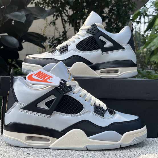 Jordan Air jordan 4 GS“Pure Platinum” Sneakers      FZ8585-070  - PerfectKickZ