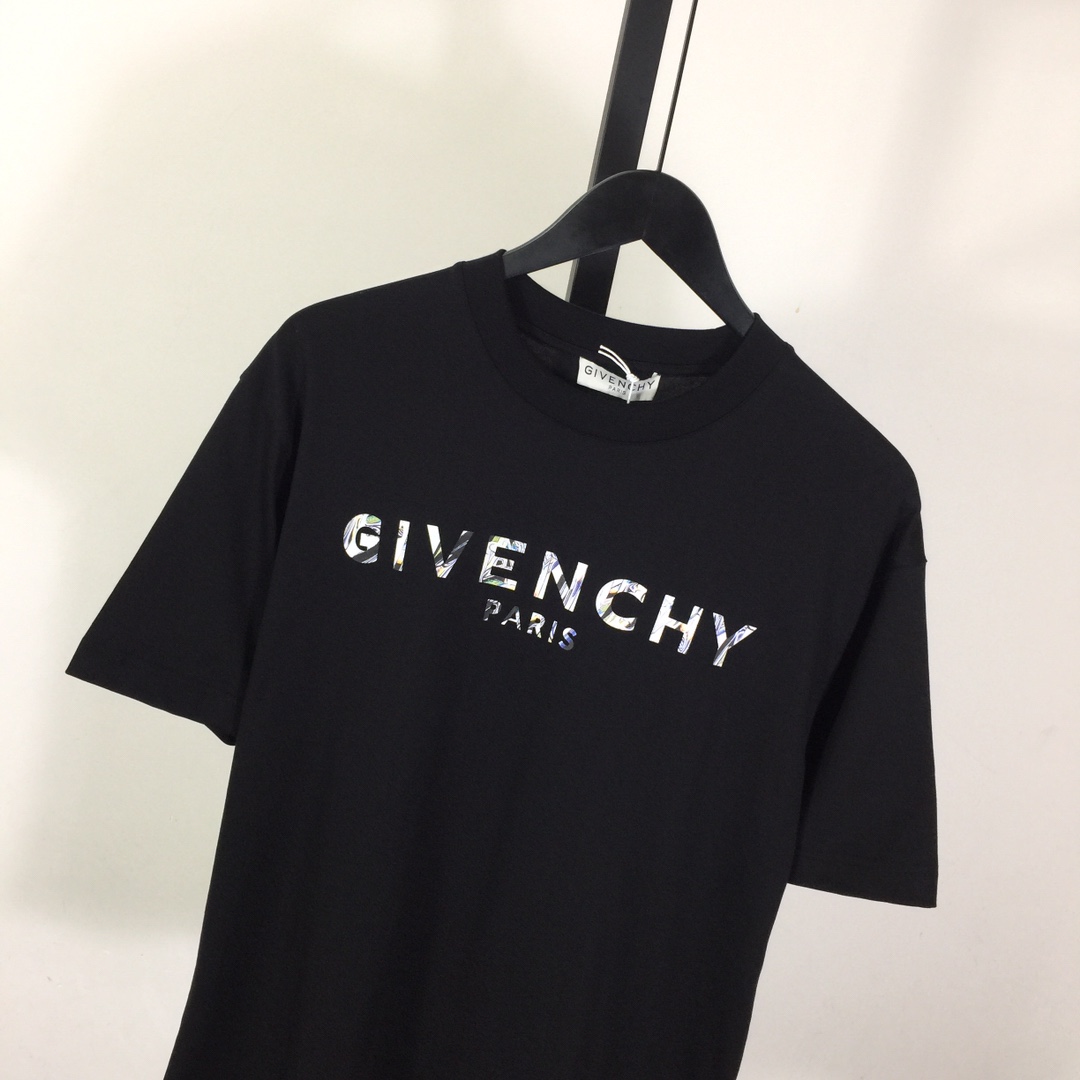 Givenchy Short-sleeved T-shirt In Cotton - PerfectKickZ
