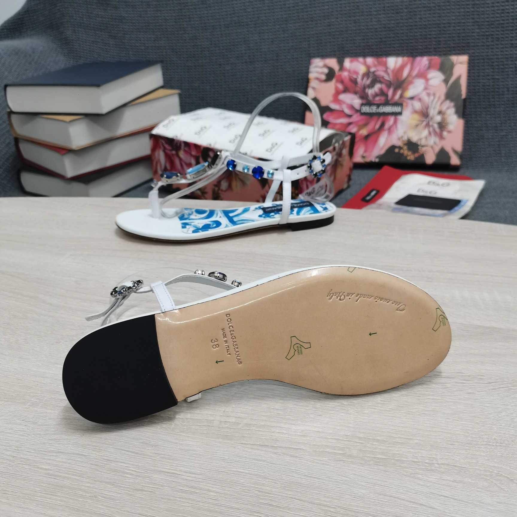 Dolce & Gabbana Patent Leather Thong Sandals With Embroidery - PerfectKickZ