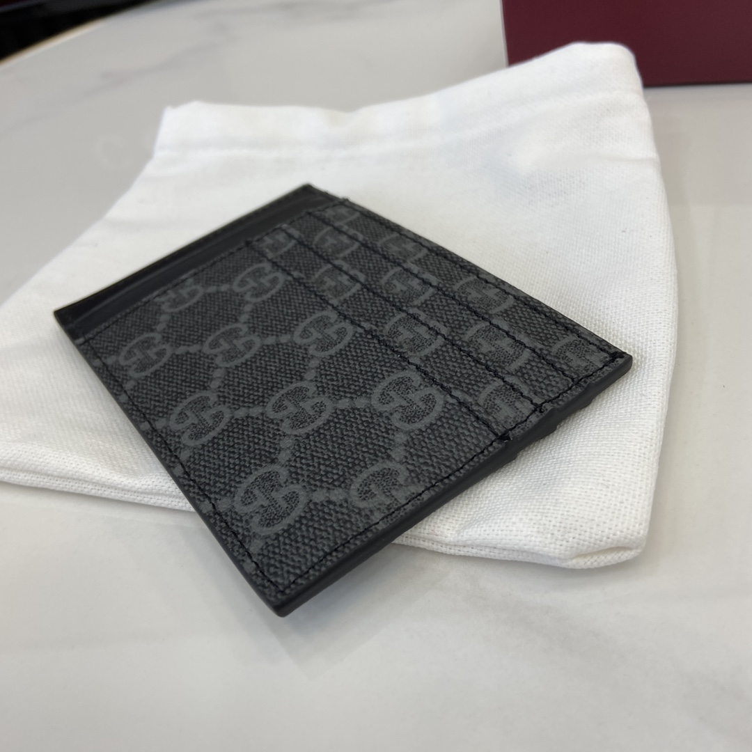 Gucci GG Emblem Card Case  - PerfectKickZ