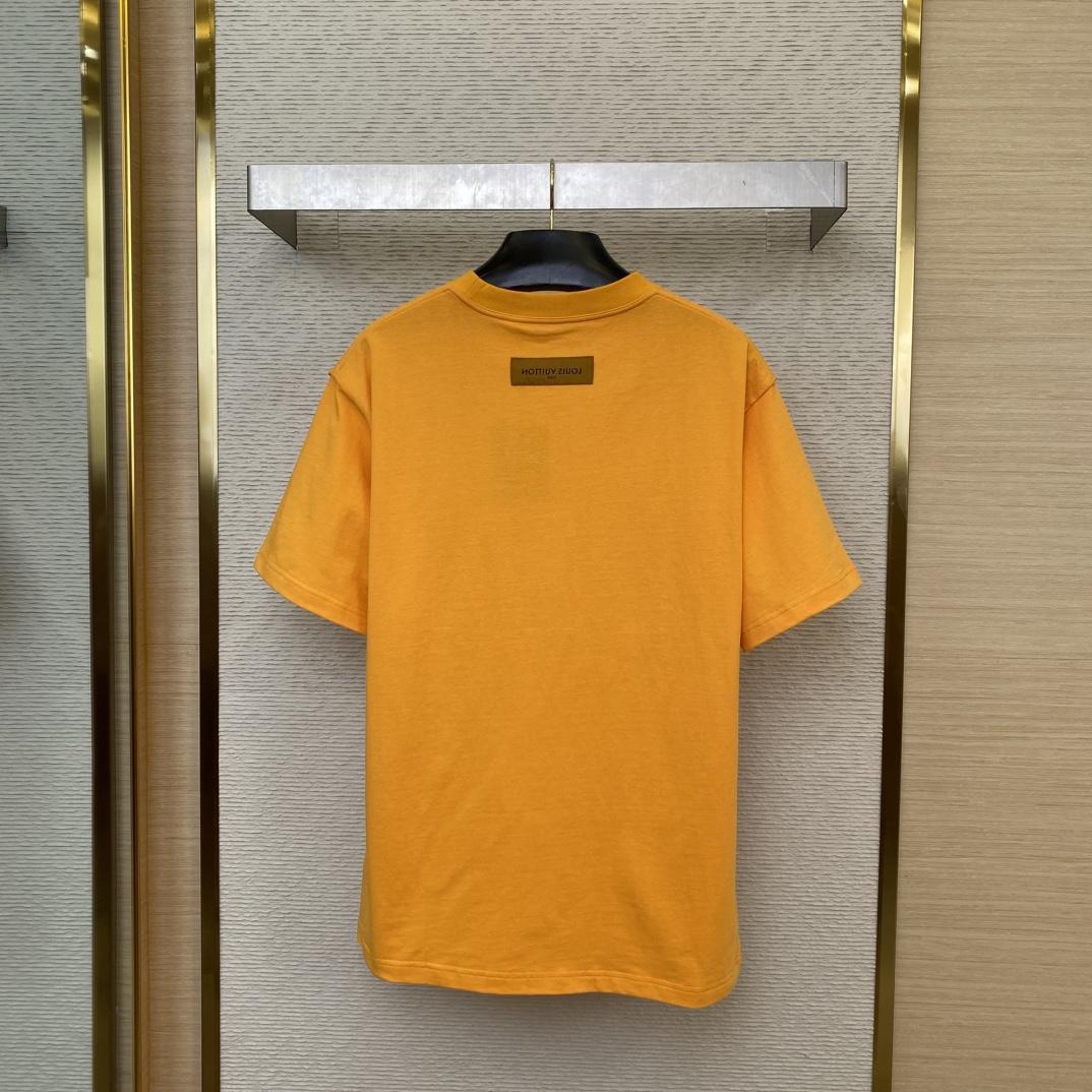 Louis Vuitton Embossed LV T-Shirt  1AGIIO - PerfectKickZ