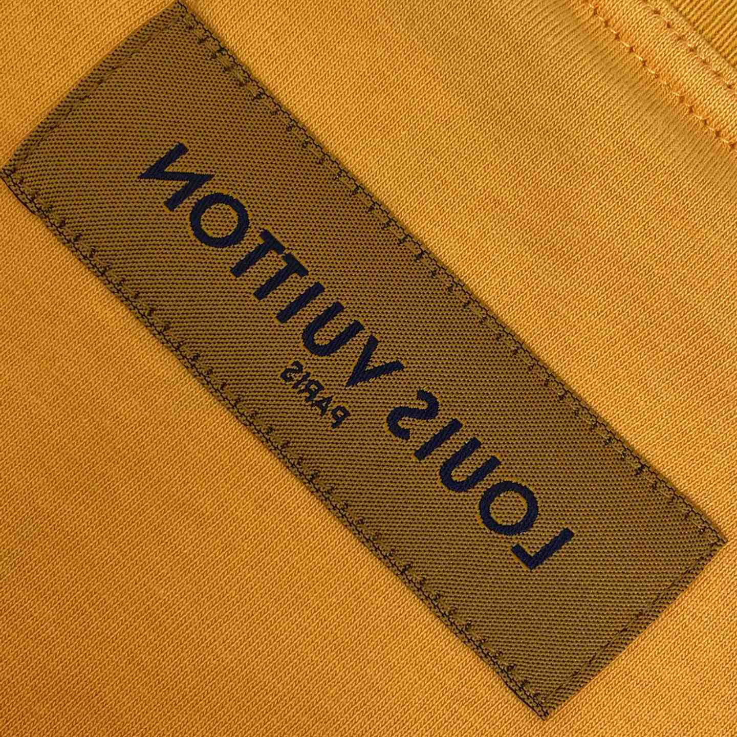 Louis Vuitton Embossed LV T-Shirt  1AGIIO - PerfectKickZ