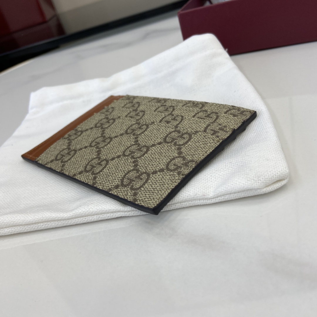 Gucci GG Emblem Card Case  - PerfectKickZ