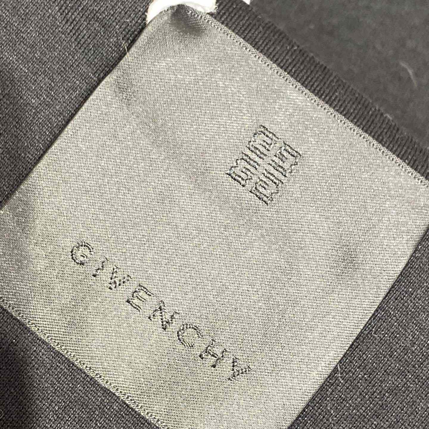 Givenchy 4G T-shirt In Cotton - PerfectKickZ