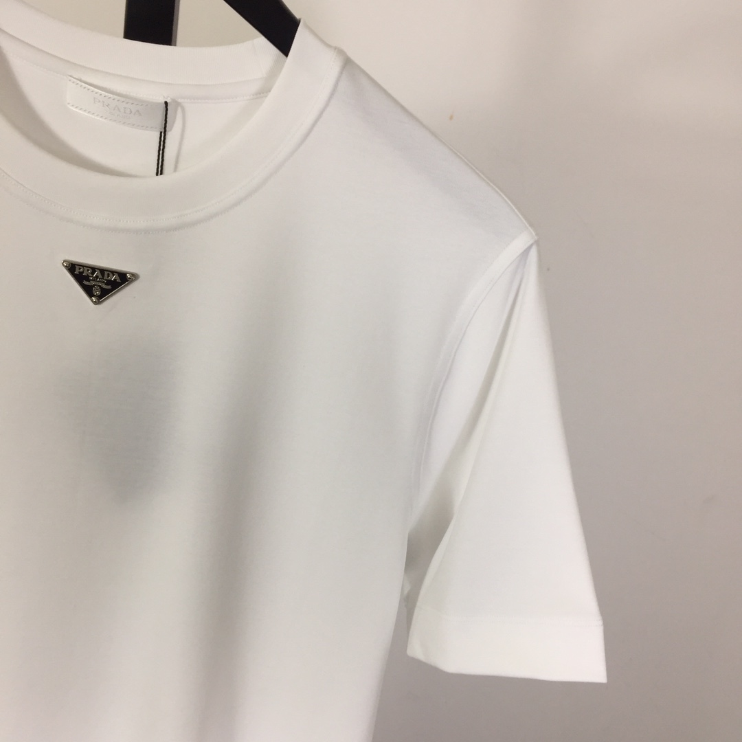 Prada Logo T-Shirt - PerfectKickZ