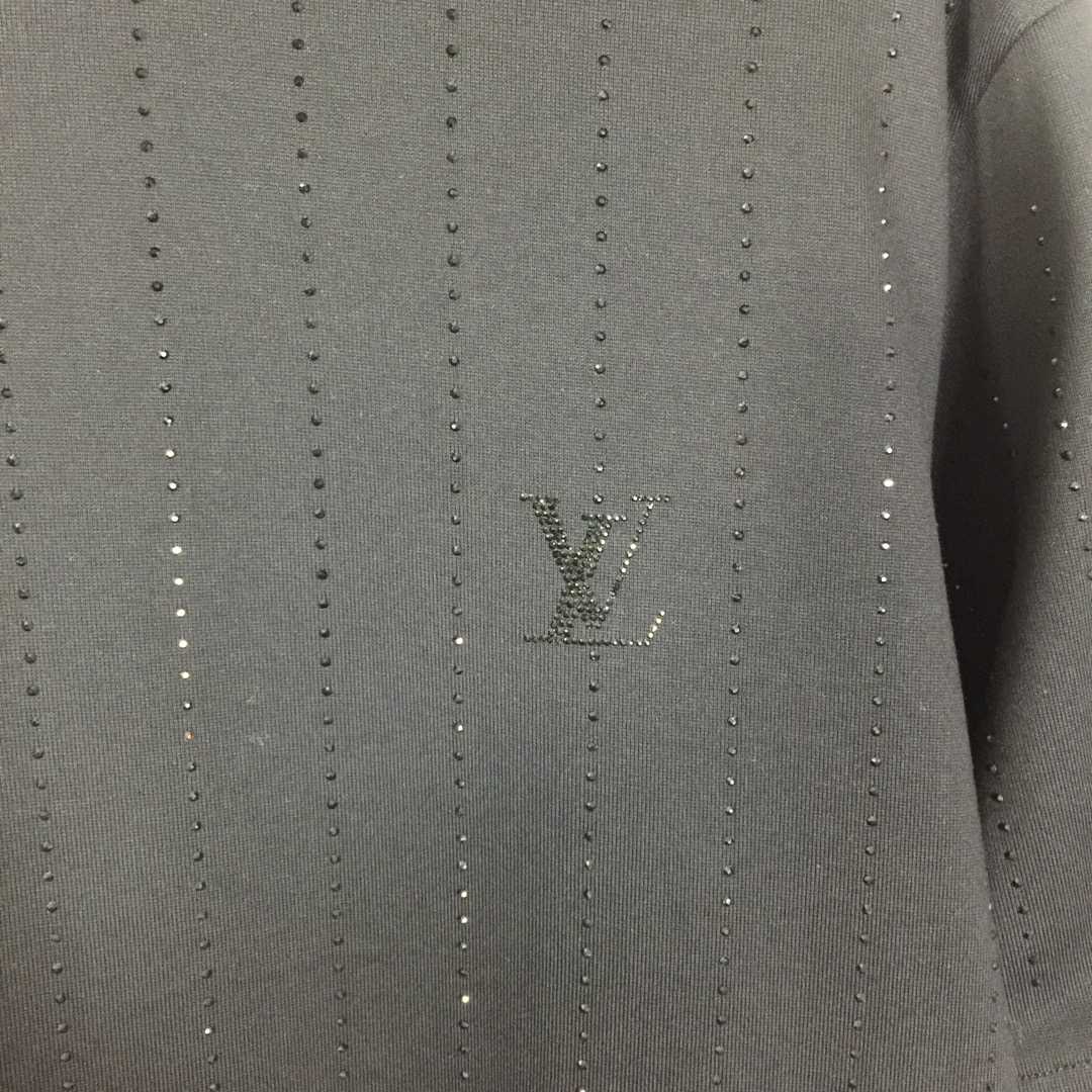 Louis Vuitton Cotton T-Shirt With Crystal - PerfectKickZ