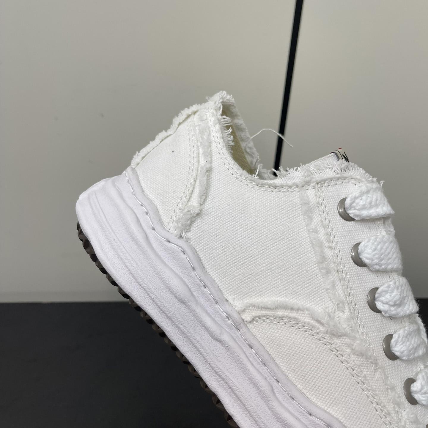 Maison Mihara Yasuhiro Low-Top Sneakers - PerfectKickZ