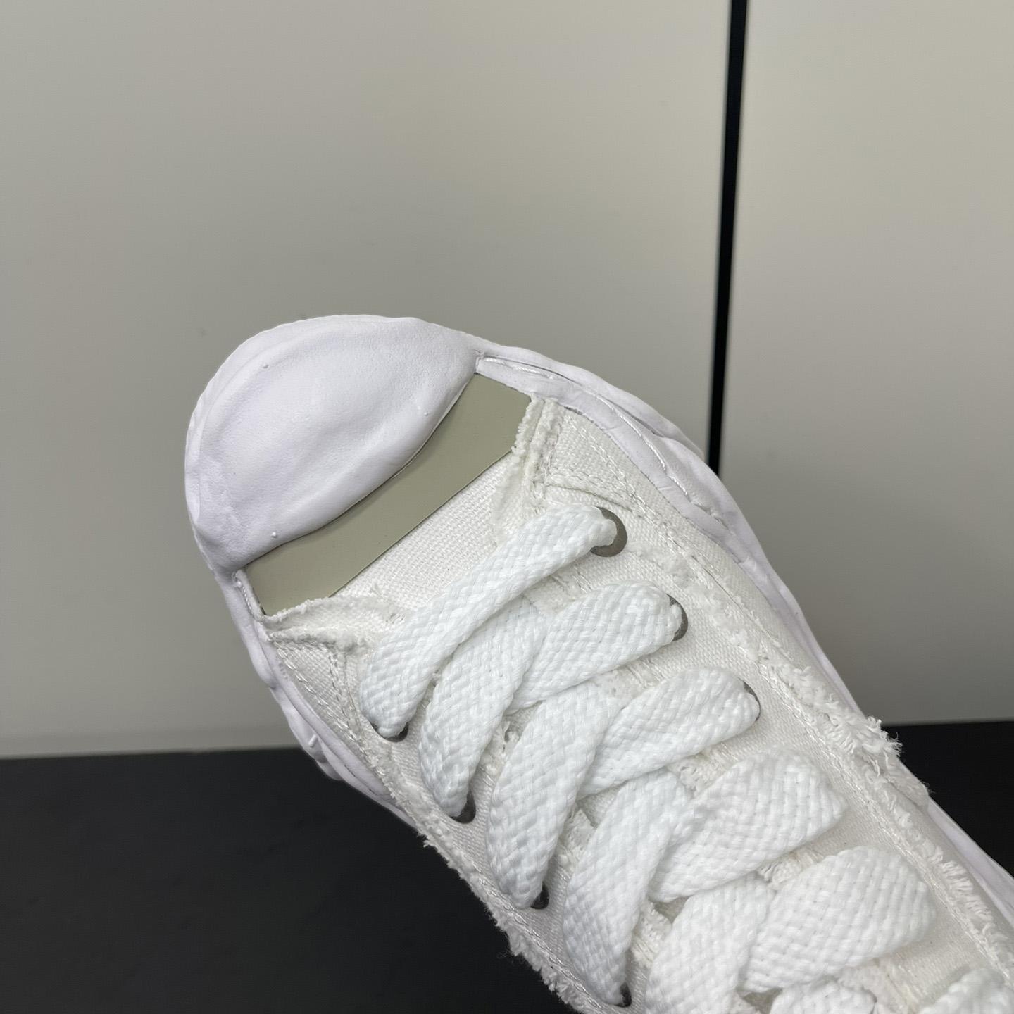 Maison Mihara Yasuhiro Low-Top Sneakers - PerfectKickZ