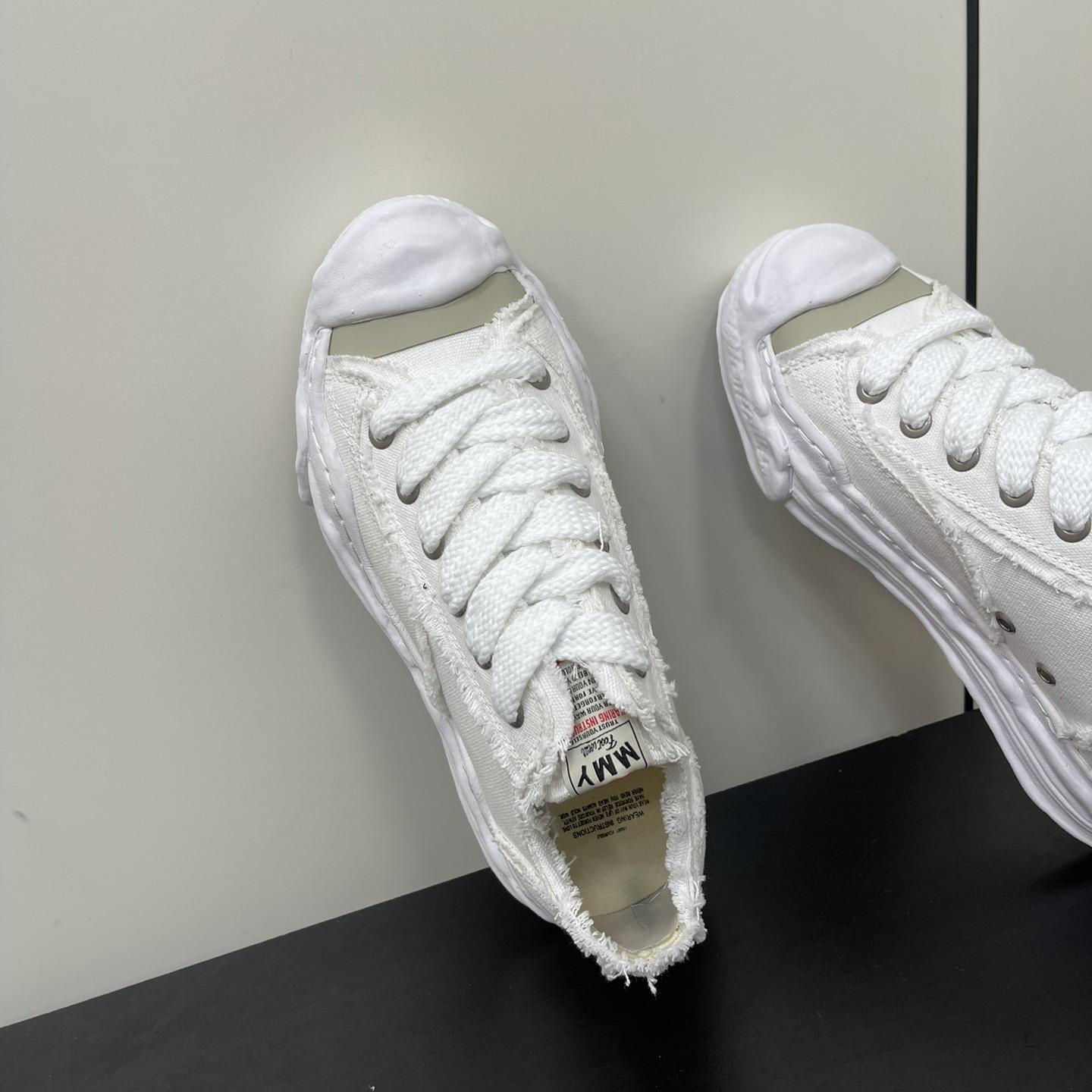 Maison Mihara Yasuhiro Low-Top Sneakers - PerfectKickZ
