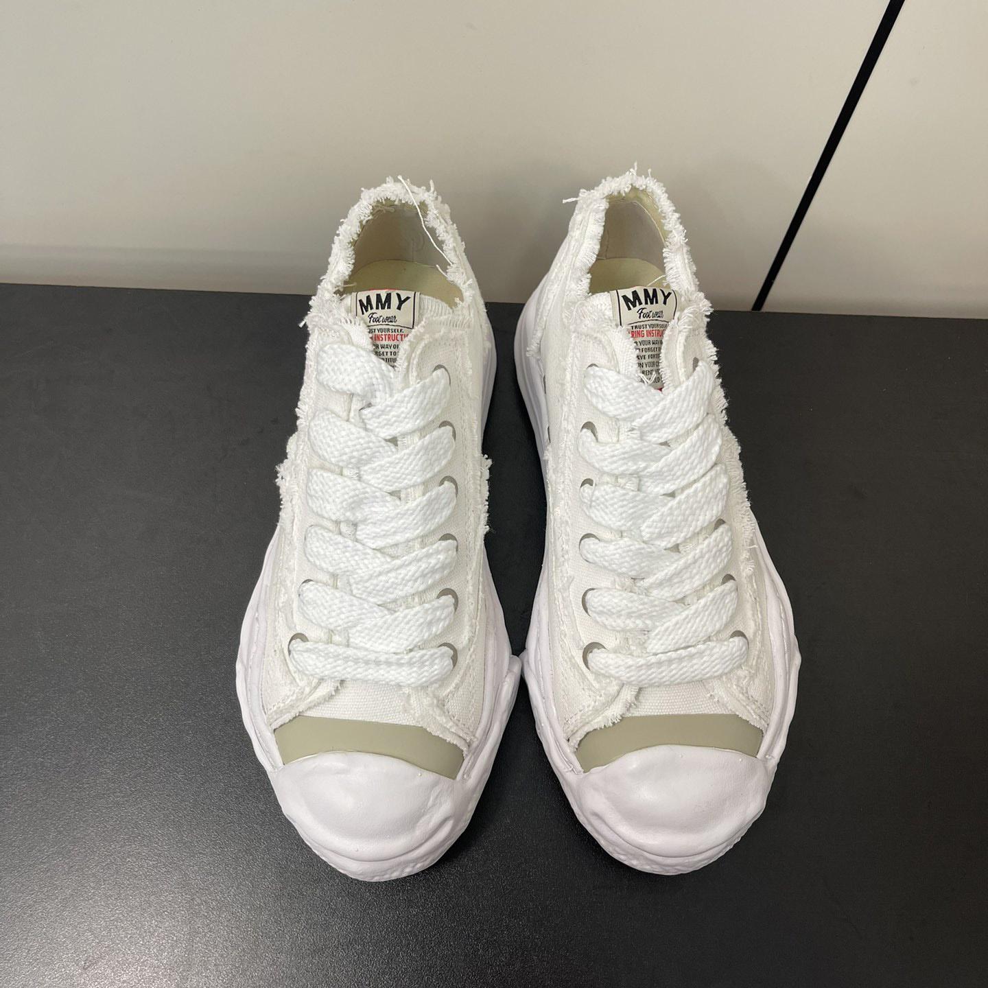 Maison Mihara Yasuhiro Low-Top Sneakers - PerfectKickZ