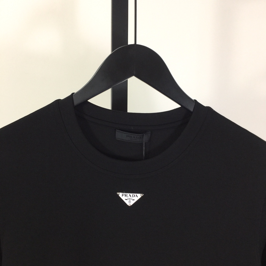 Prada Logo T-Shirt - PerfectKickZ