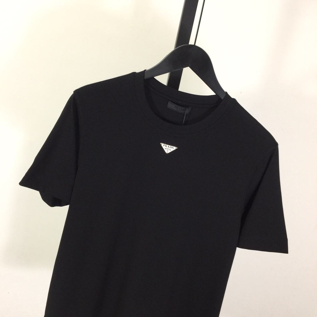 Prada Logo T-Shirt - PerfectKickZ