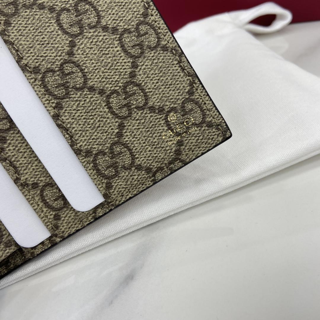 Gucci GG Emblem Bi-fold Embossed Wallet  - PerfectKickZ