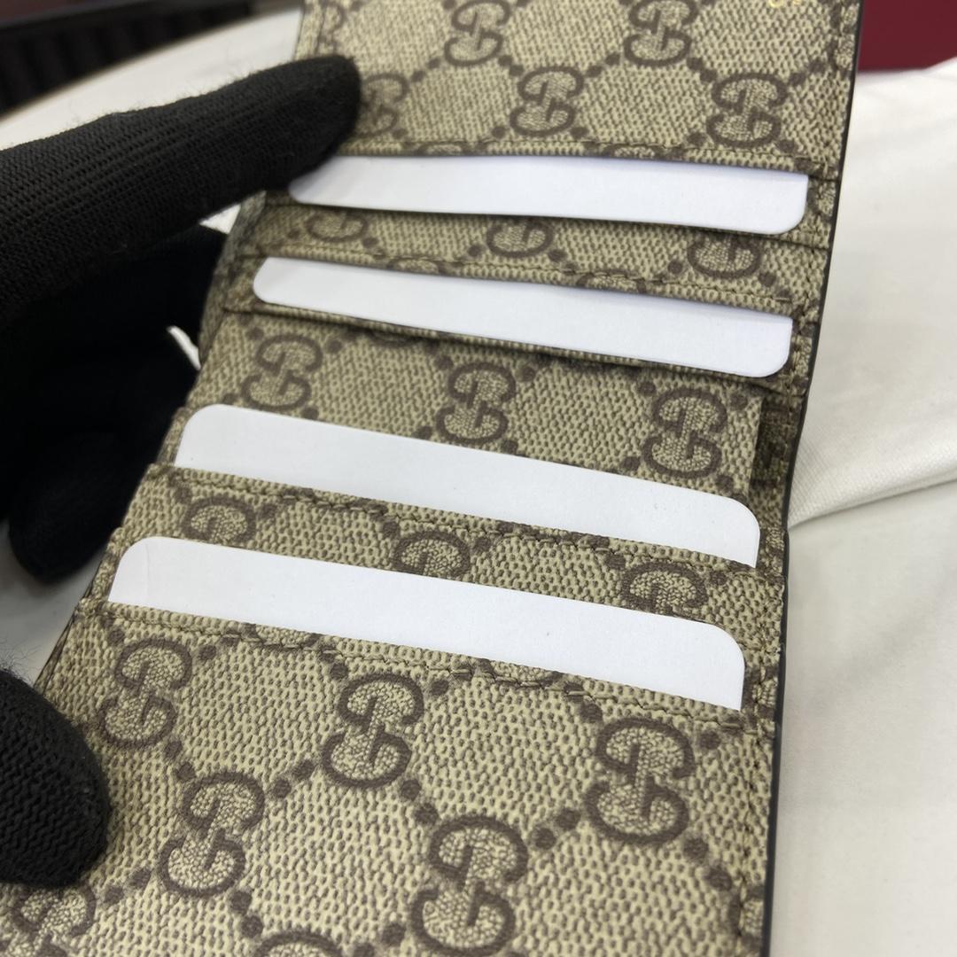 Gucci GG Emblem Bi-fold Embossed Wallet  - PerfectKickZ