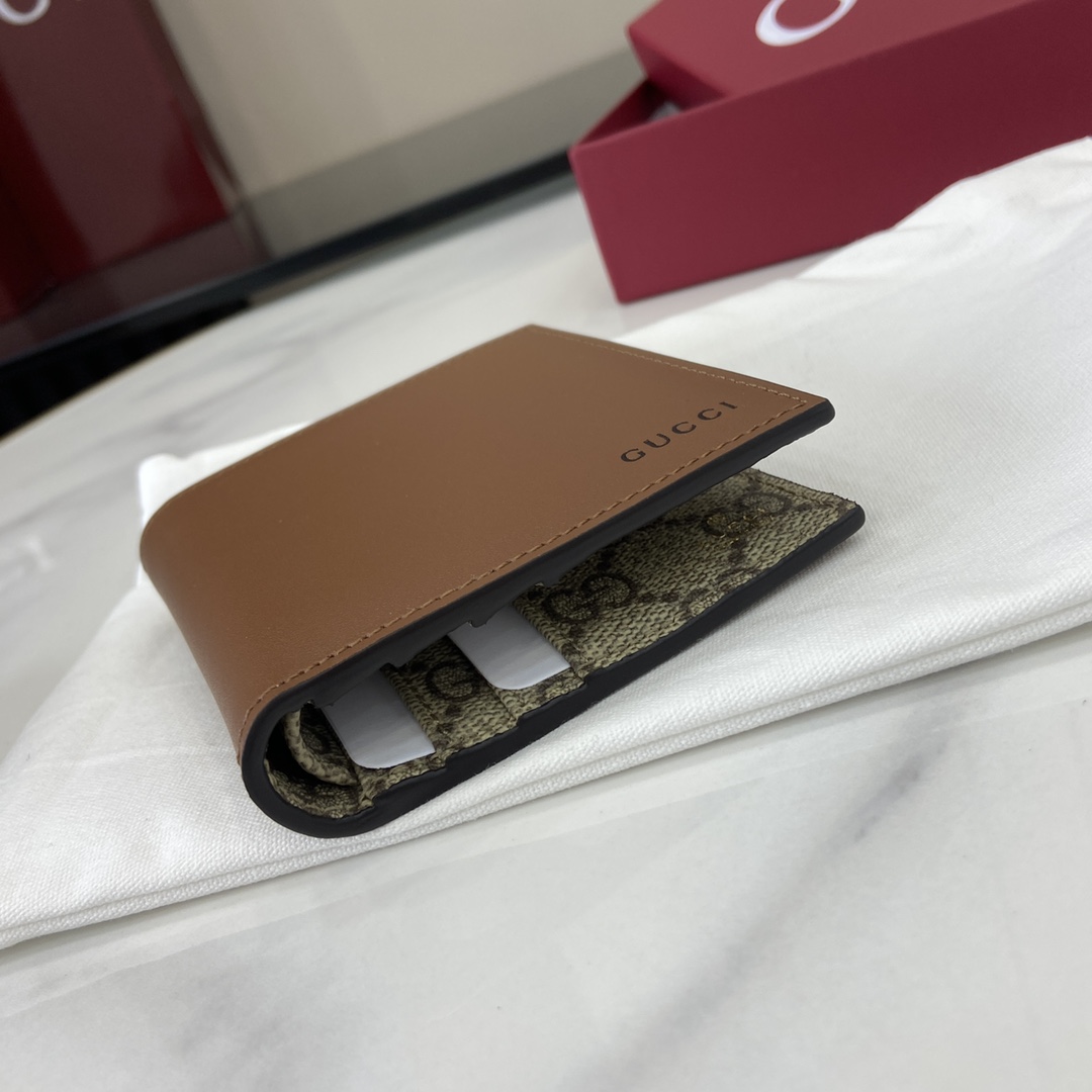 Gucci GG Emblem Bi-fold Embossed Wallet  - PerfectKickZ