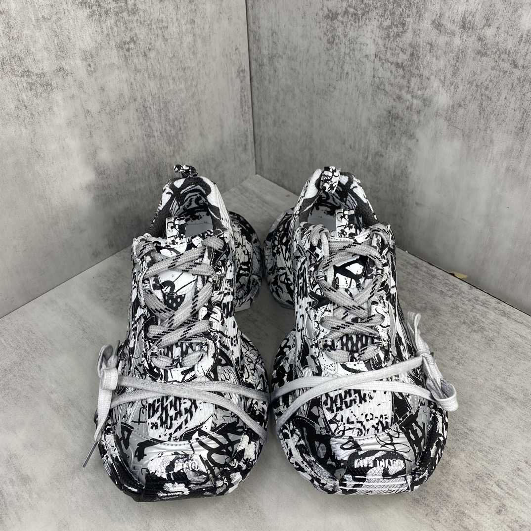 Balenciaga Track Graffiti Sneaker In White And Black Mesh And Nylon - PerfectKickZ