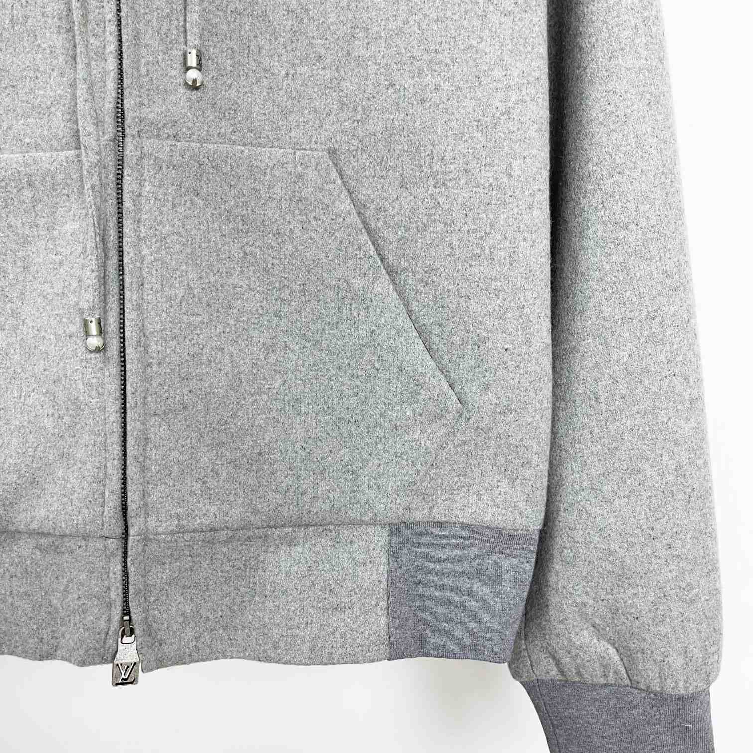 Louis Vuitton Tailored Technical Wool Hooded Blouson     1AFYBT - PerfectKickZ