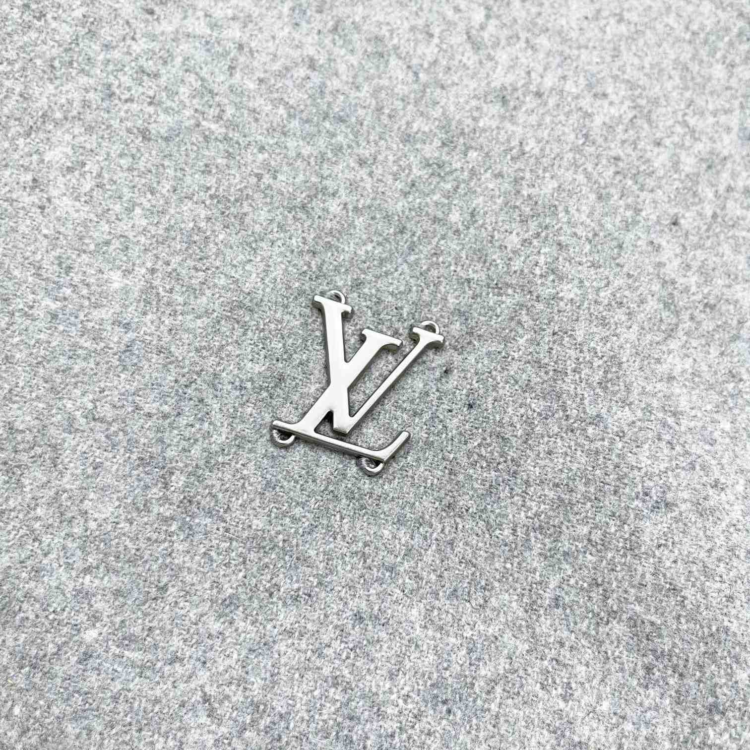 Louis Vuitton Tailored Technical Wool Hooded Blouson     1AFYBT - PerfectKickZ