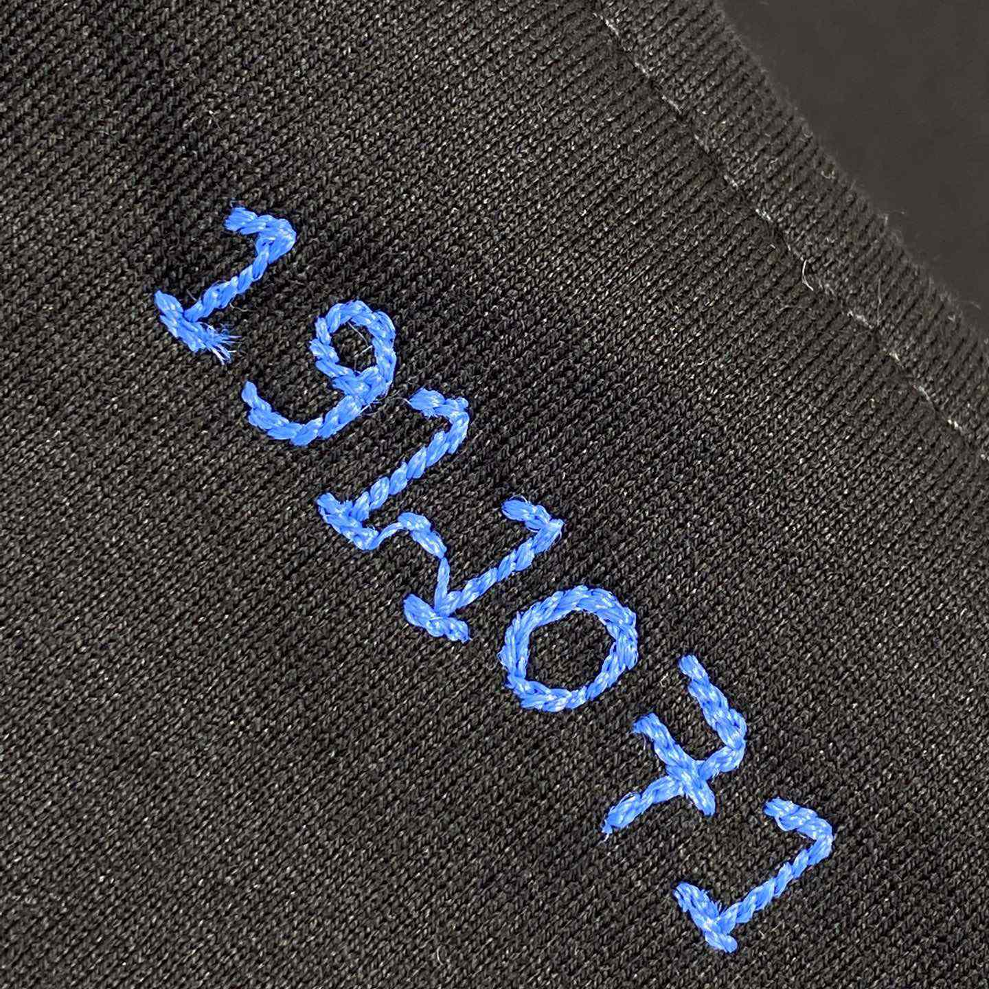 Givenchy T-shirt In Cotton With Cat Eye Embroidery - PerfectKickZ