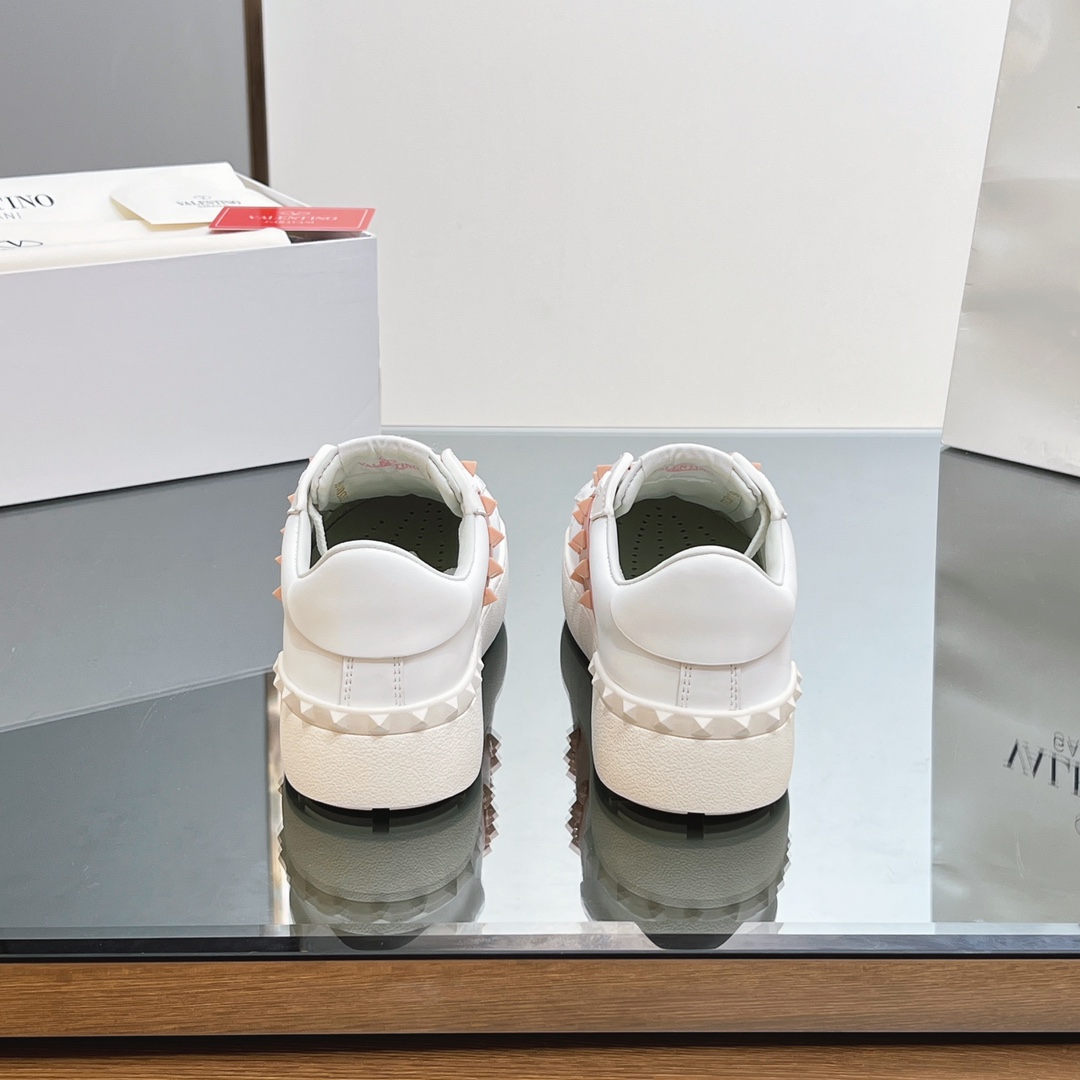 Valenti Rockstud Untitled Sneakers - PerfectKickZ