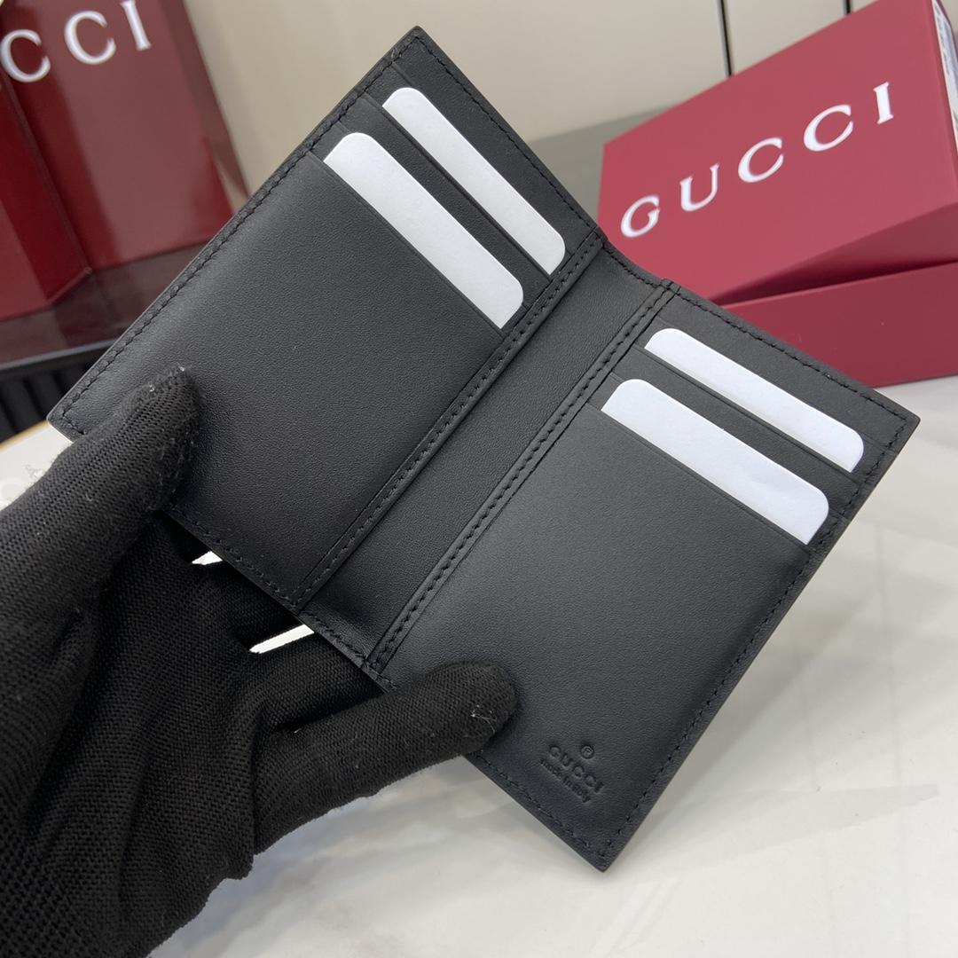 Gucci GG Emblem Bi-fold Card Case  - PerfectKickZ