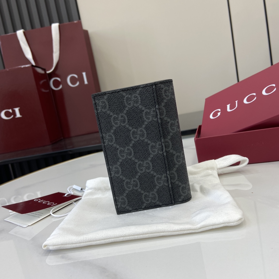 Gucci GG Emblem Bi-fold Card Case  - PerfectKickZ