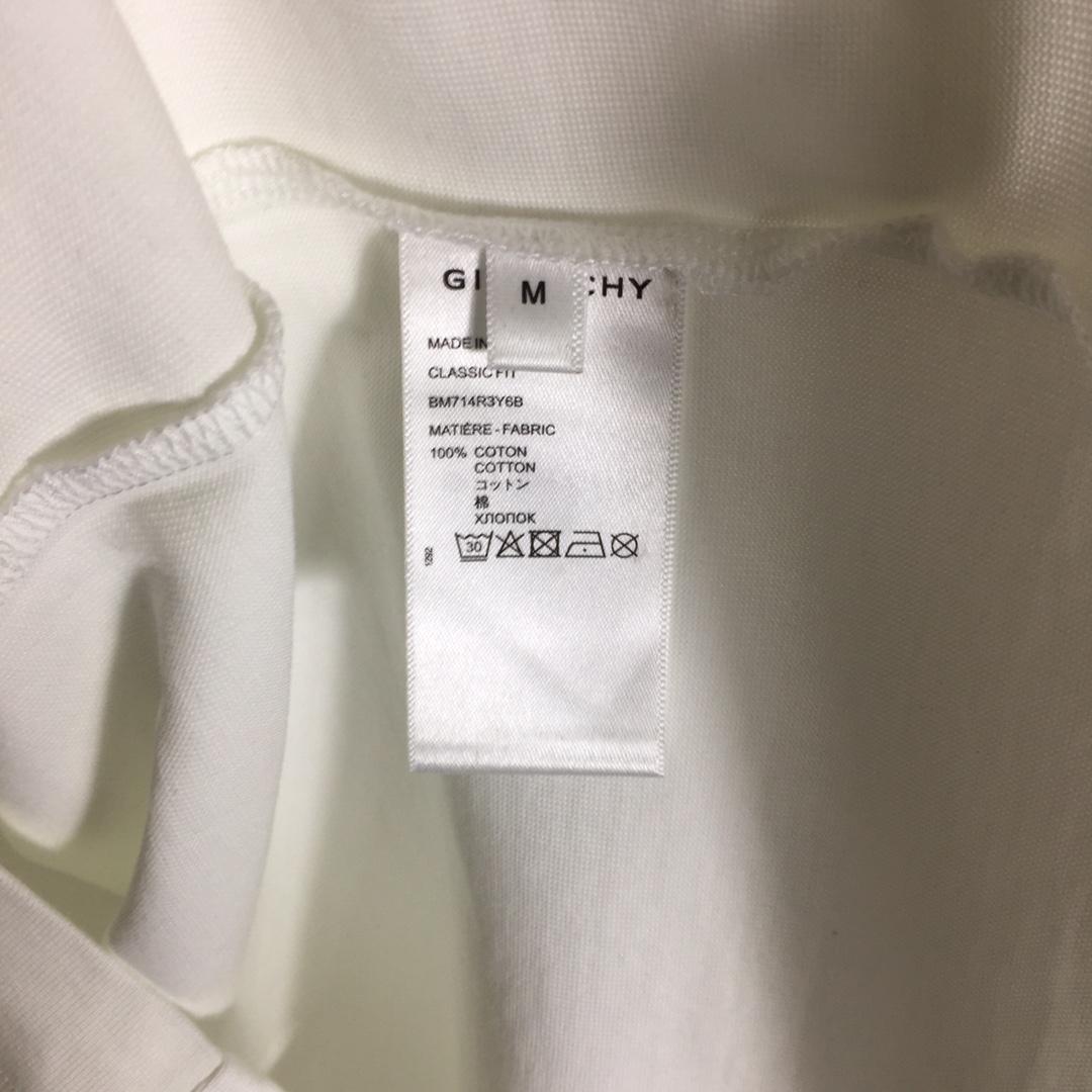 Givenchy Short-sleeved T-shirt In Cotton - PerfectKickZ