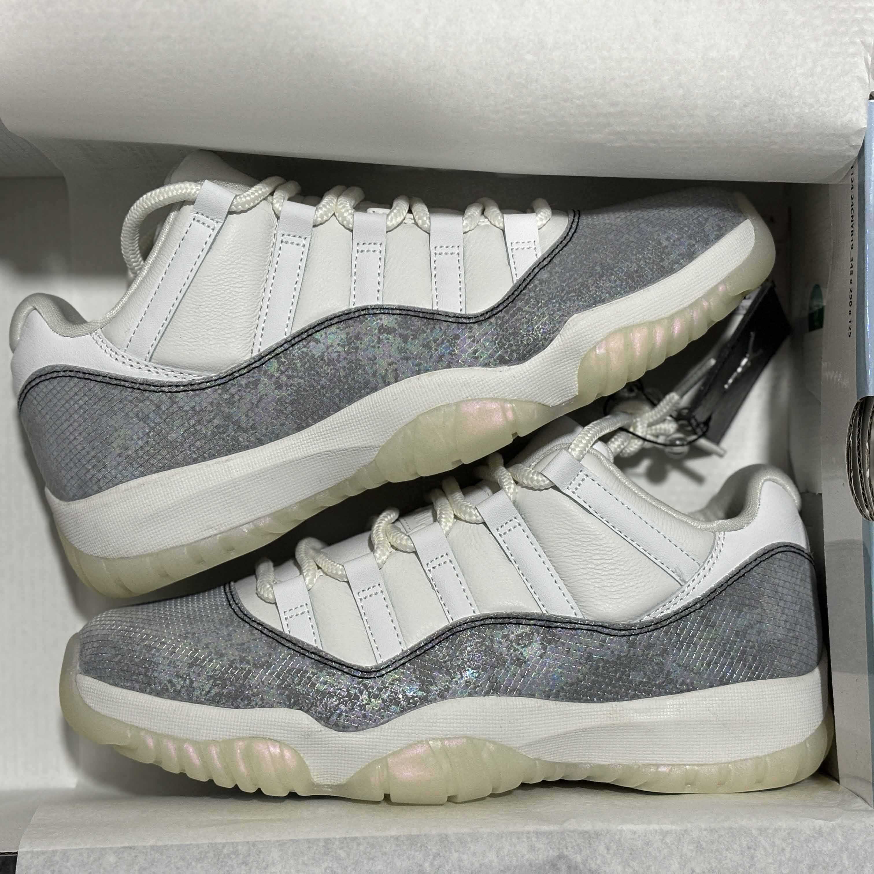 Air Jordan 11 Low Sneaker   HQ7000-001 - PerfectKickZ