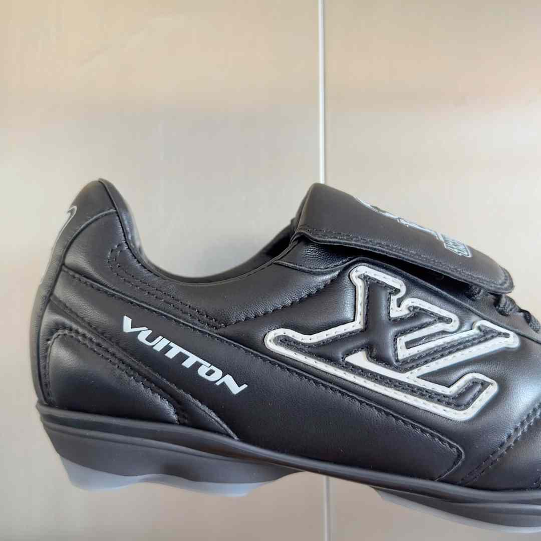 Louis Vuitton LV Footprint Soccer Sneaker   1AHAI1 - PerfectKickZ