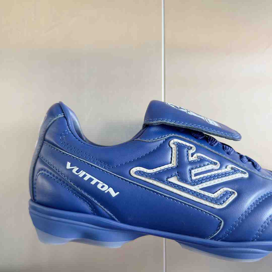 Louis Vuitton LV Footprint Soccer Sneaker   1AHDP8 - PerfectKickZ