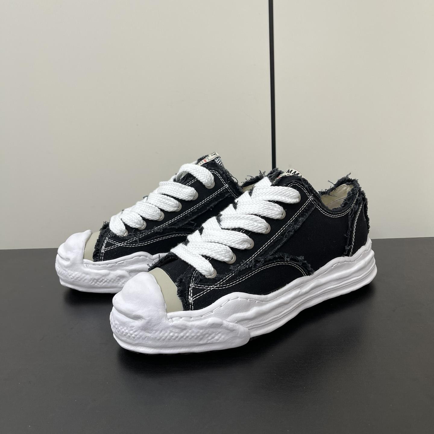 Maison Mihara Yasuhiro Low-Top Sneakers - PerfectKickZ