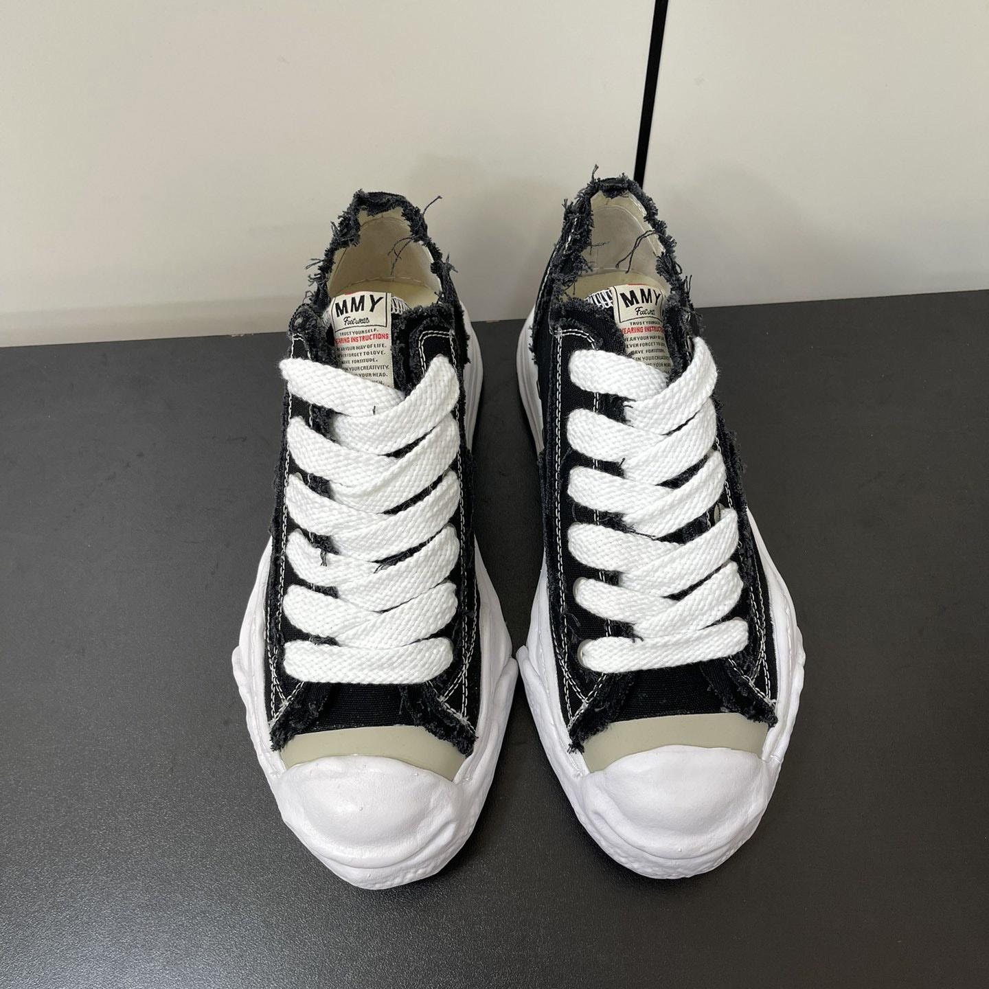 Maison Mihara Yasuhiro Low-Top Sneakers - PerfectKickZ