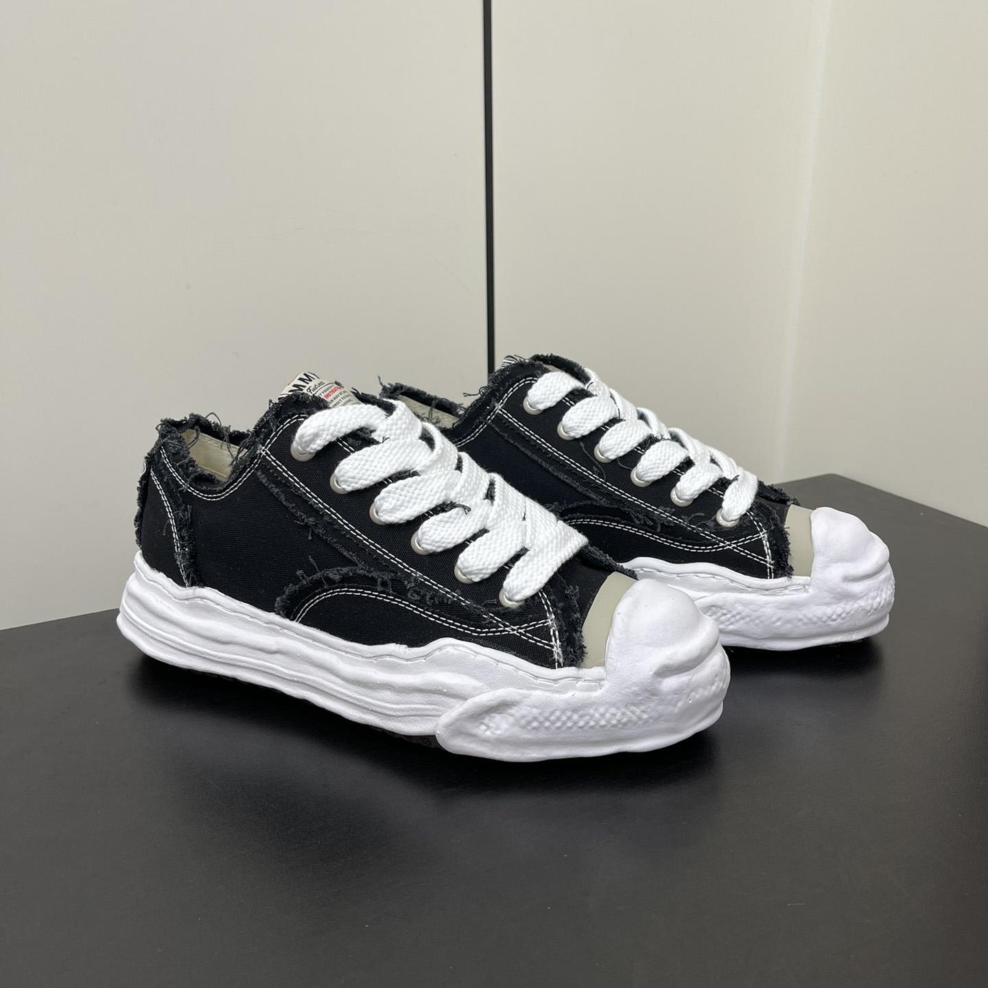 Maison Mihara Yasuhiro Low-Top Sneakers - PerfectKickZ