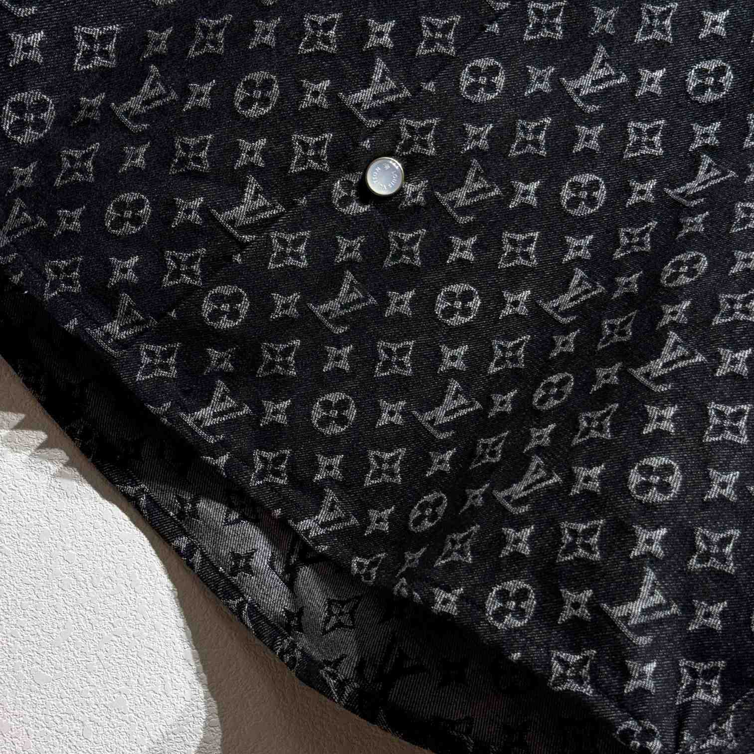 Louis Vuitton Monogram Short-Sleeved Chambray Shirt    - PerfectKickZ
