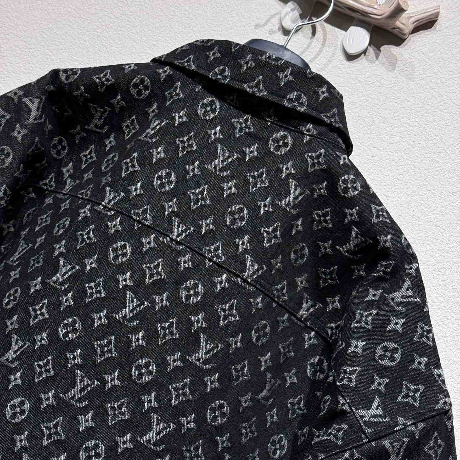 Louis Vuitton Monogram Short-Sleeved Chambray Shirt    - PerfectKickZ