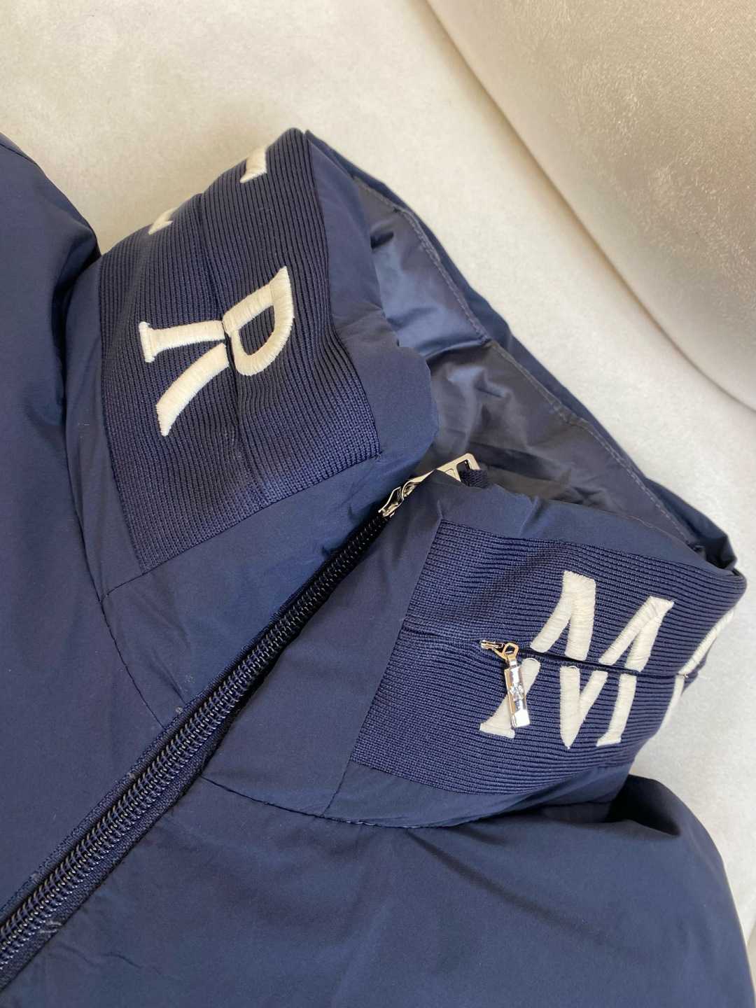 Moncler Logo Patch Zip-Up Jacket - PerfectKickZ