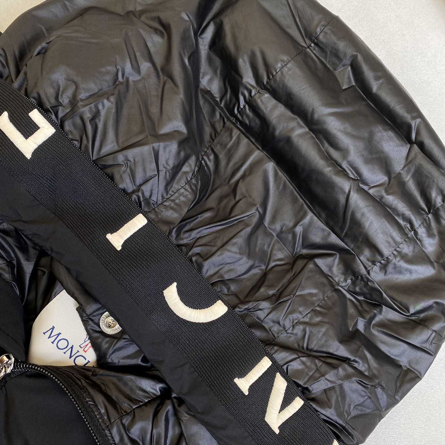 Moncler Logo Patch Zip-Up Jacket - PerfectKickZ