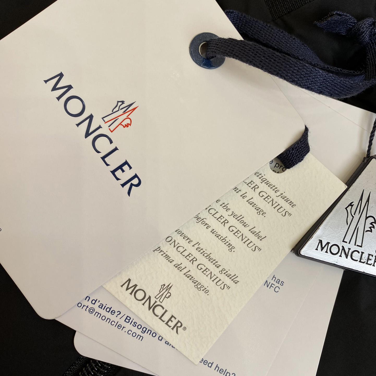 Moncler Logo Patch Zip-Up Jacket - PerfectKickZ