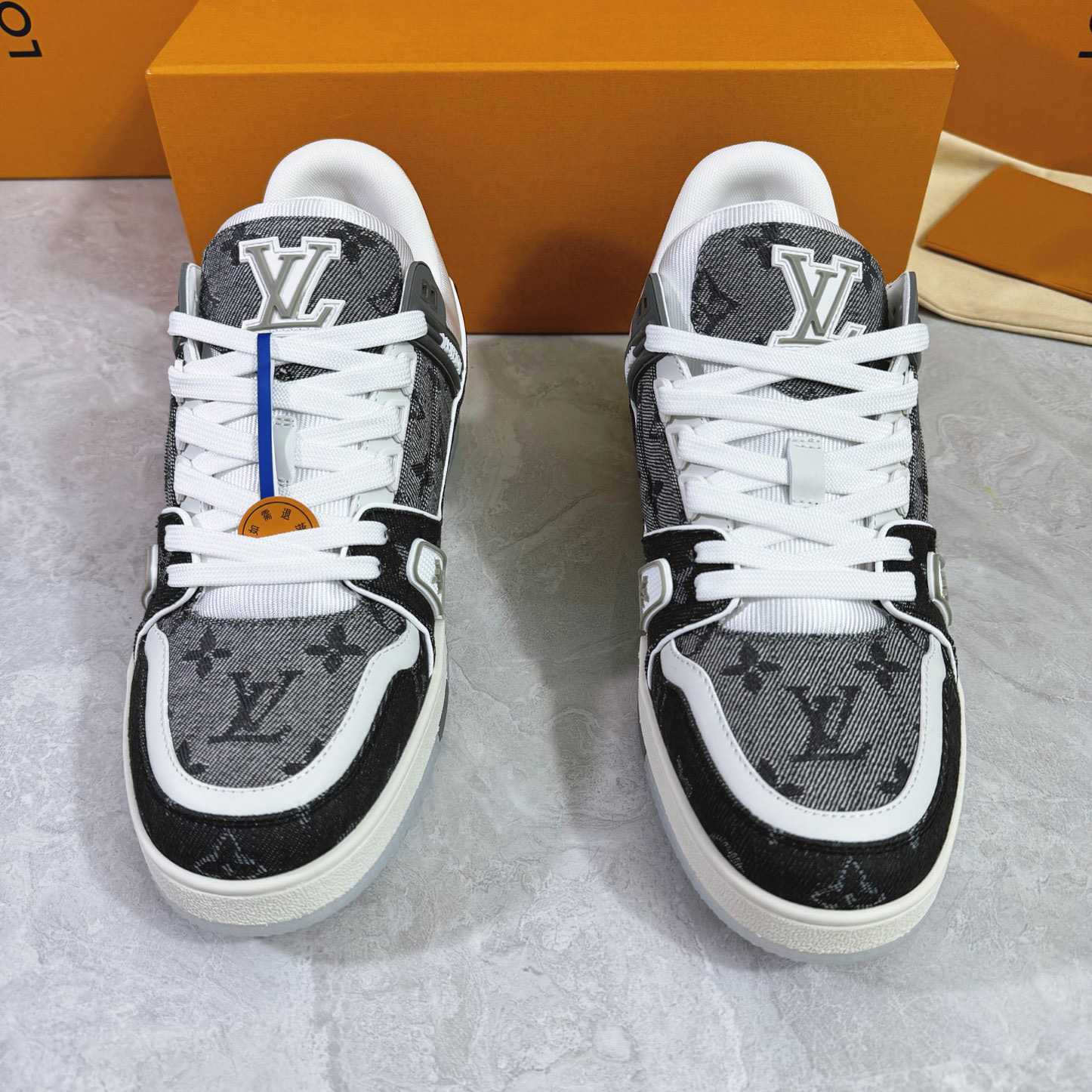 Louis Vuitton LV Trainer Sneaker  1ADHIK - 