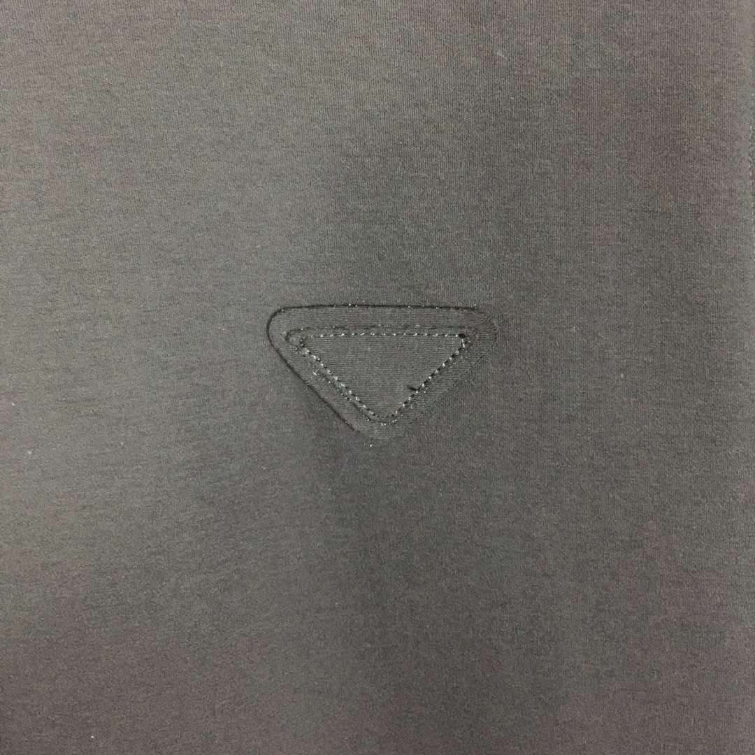 Prada Logo T-Shirt - PerfectKickZ