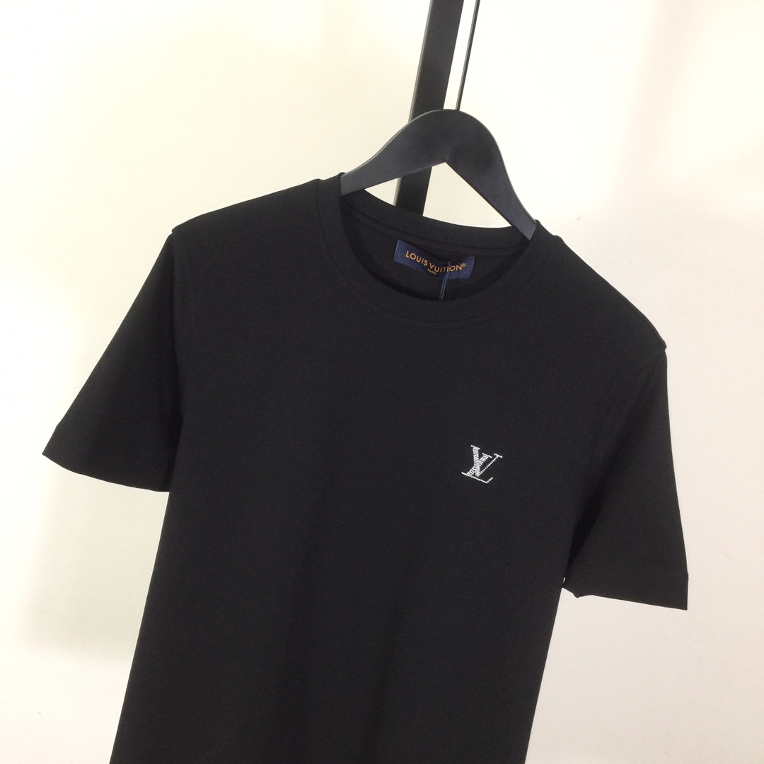 Louis Vuitton Cotton T-Shirt With Crystal - PerfectKickZ
