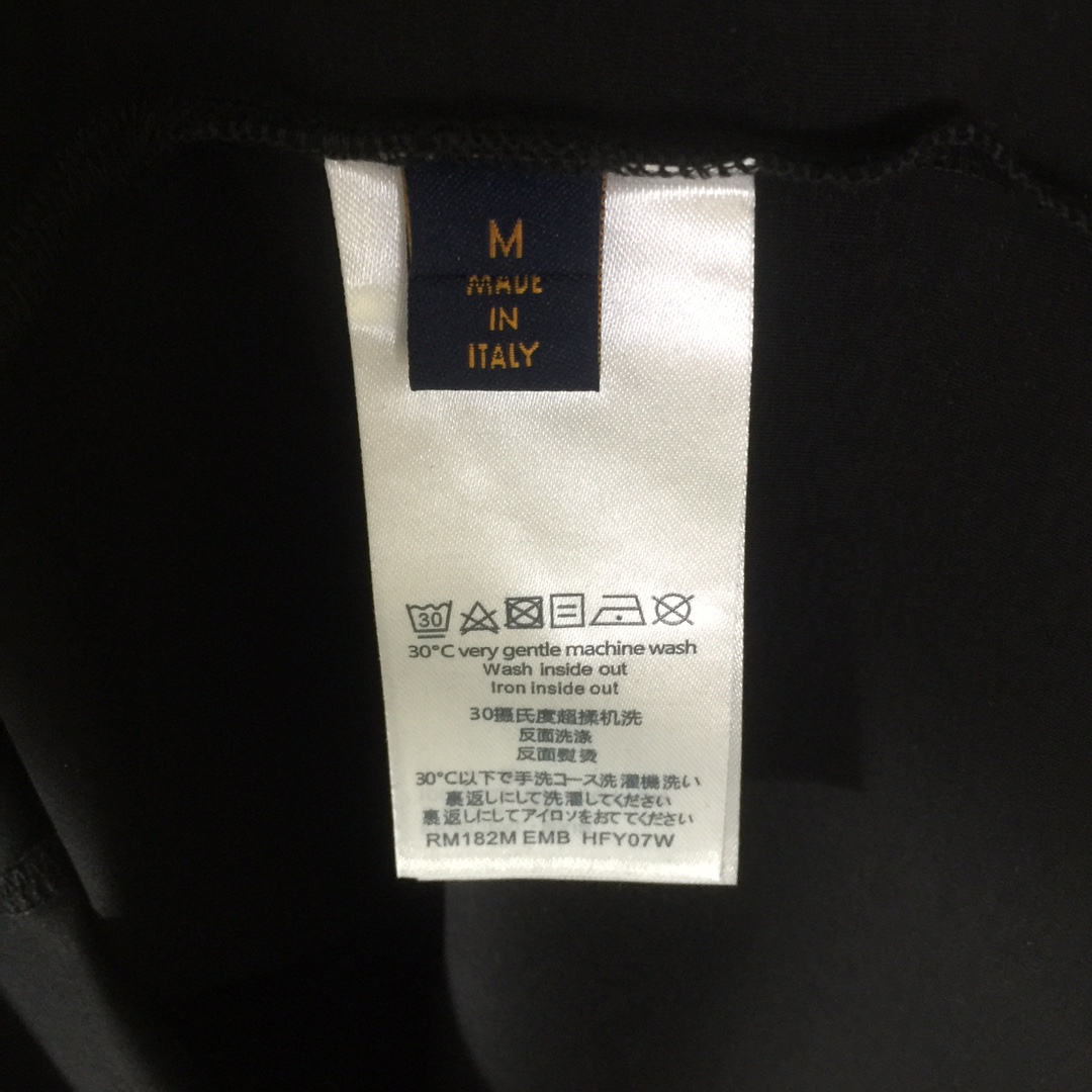 Louis Vuitton Cotton T-Shirt With Crystal - PerfectKickZ