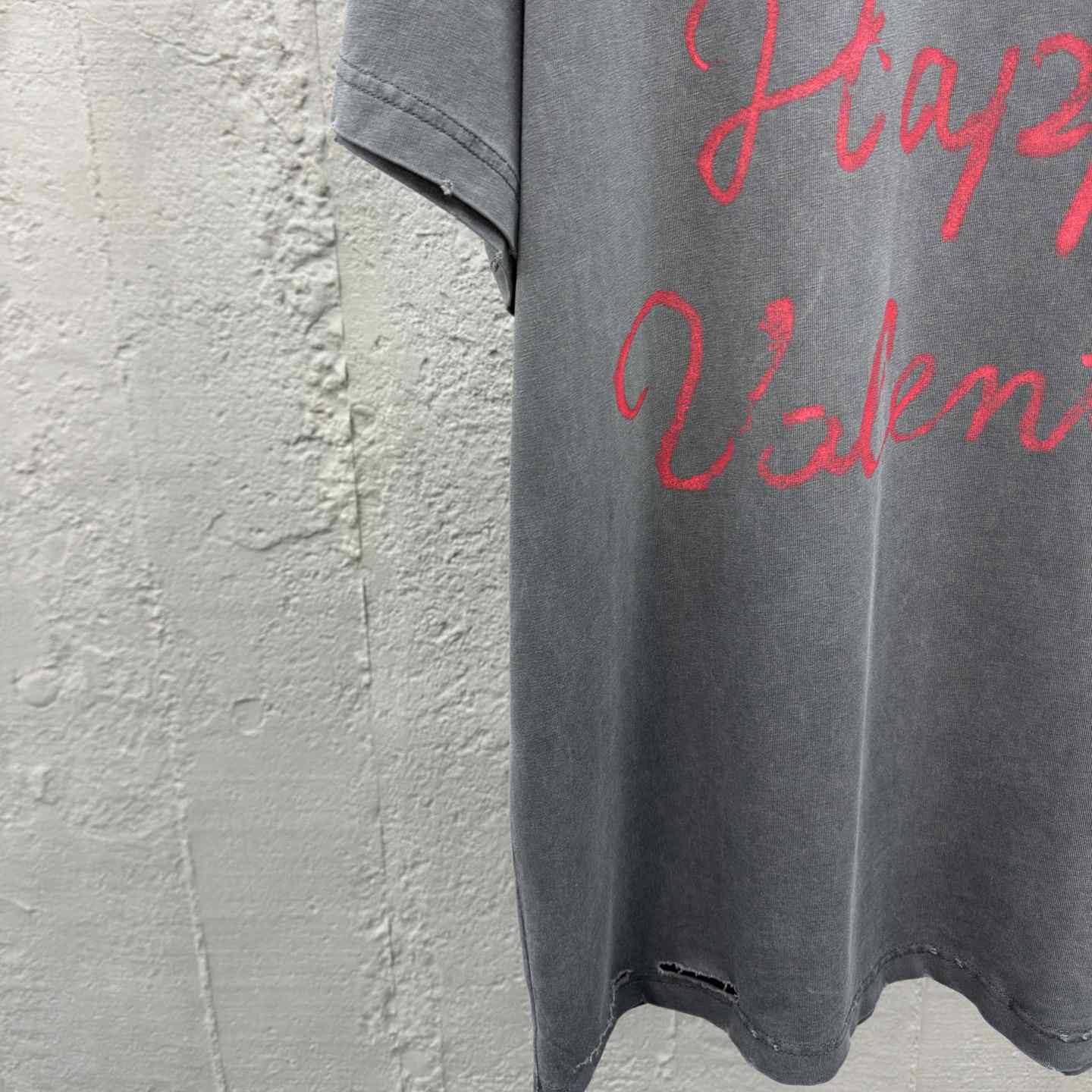 Balenciaga Lipstick Valentines T-Shirt Small Fit  - PerfectKickZ