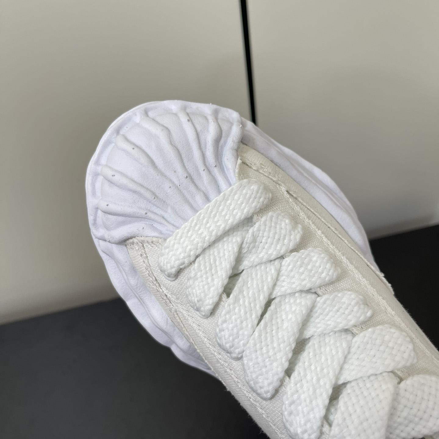 Maison Mihara Yasuhiro OG Sole Canvas Low White Sneakers - PerfectKickZ