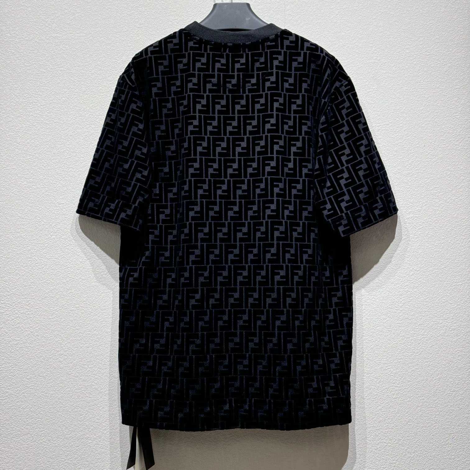 Fendi T-shirt In Black Piqué - PerfectKickZ